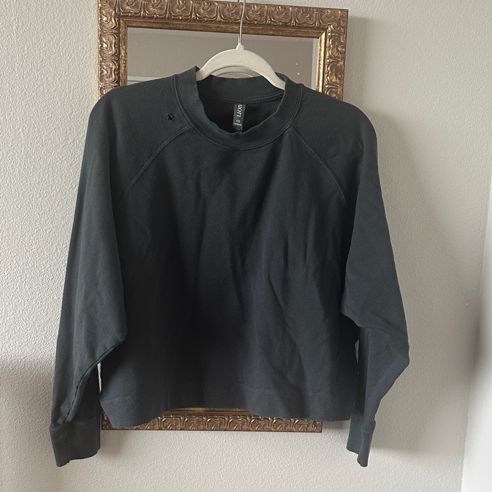Vuori Classic Black Crewneck Sweater